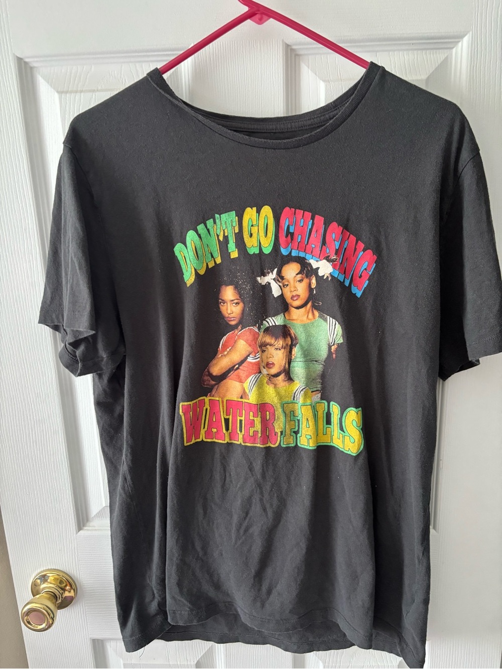 Old Navy Black Short Sleeve Graphic Tee with Multicolor Retro Print - TLC